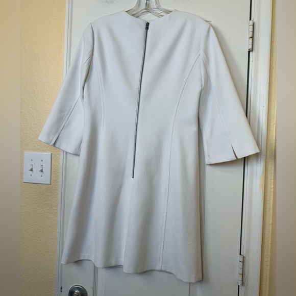 Alice and Olivia White Gem Shift Dress Size 4 - Picture 4 of 14